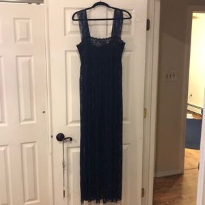 FREE PEOPLE slinky navy blue soft lace shift